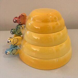 Vintage Bees on Beehive Measuring Cups x 4 Made in Japan 1950's